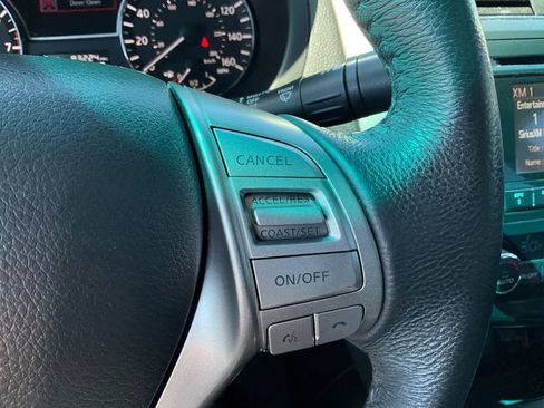 Used 2015 Nissan Altima 2.5 SV image 28