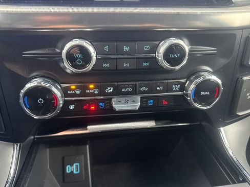 Used 2024 Ford F150 Lariat image 22