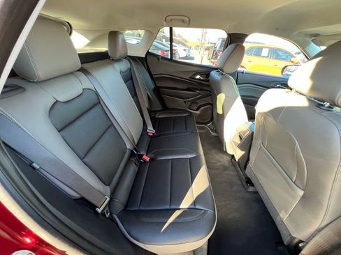 Used 2024 Chevrolet Trax ACTIV w/ Driver Confidence Package image 22