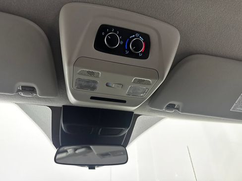 Used 2024 Ford Transit 350 XLT RWD image 28