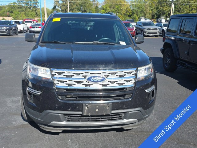 Used 2019 Ford Explorer XLT FWD image 2