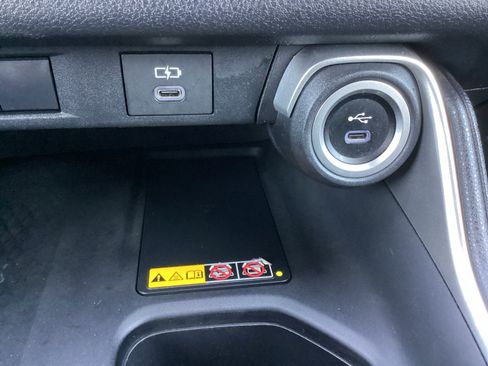 Used 2024 Toyota Grand Highlander XLE image 25