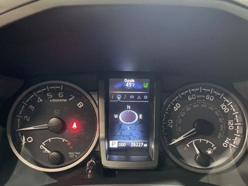Used 2023 Toyota Tacoma TRD Sport image 13