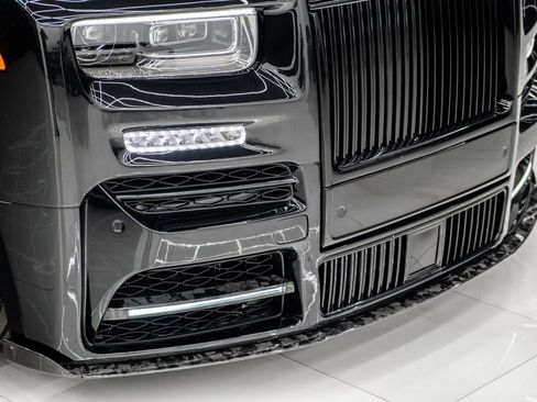 Used 2025 Rolls-Royce Phantom Sedan image 5