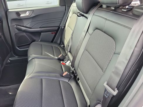 New 2026 Ford Escape SE image 11