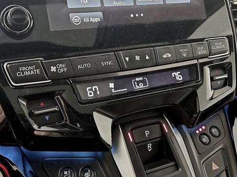 Used 2024 Honda Odyssey Elite image 18