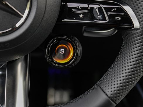 New 2026 Mercedes-Benz GLA 35 AMG 4MATIC image 17