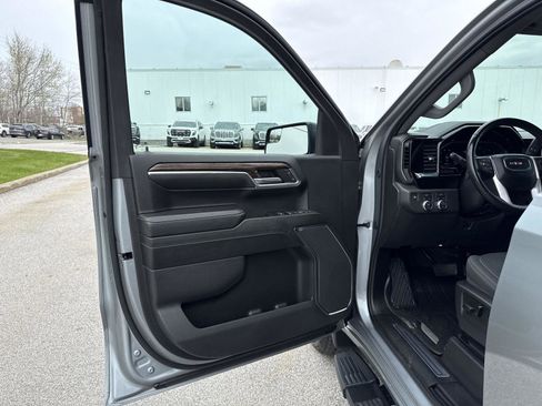 Used 2024 GMC Sierra 1500 Elevation AWD/4WD image 11