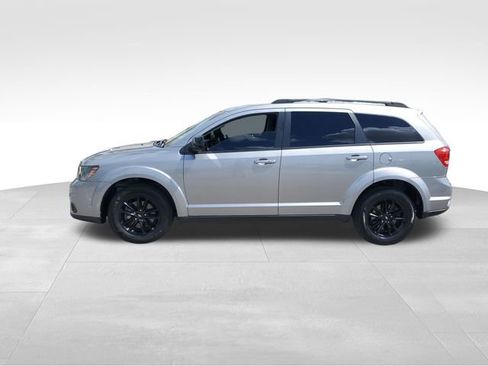 Used 2019 Dodge Journey SE FWD image 7
