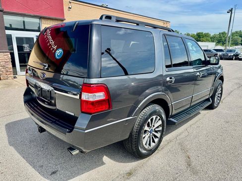 Used 2017 Ford Expedition XLT AWD/4WD image 5