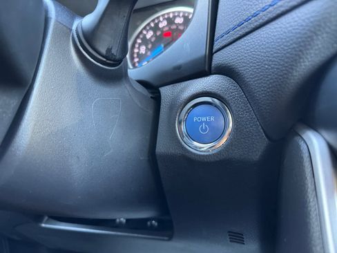 Used 2022 Toyota RAV4 SE image 7