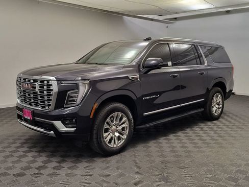 Used 2026 GMC Yukon XL Denali w/ Advanced Technology Package AWD/4WD image 1