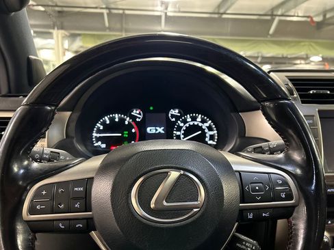 Used 2020 Lexus GX 460 Luxury w/ Luxury Sport Package AWD/4WD image 12