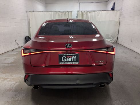 Used 2022 Lexus IS 300 AWD image 8