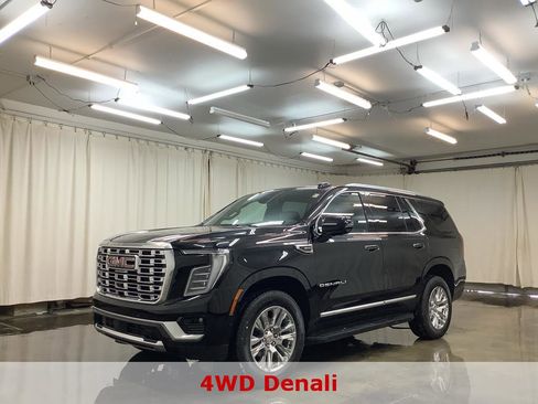 Used 2025 GMC Yukon Denali image 1