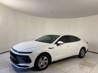 New 2025 Hyundai Sonata SE 360° Tour