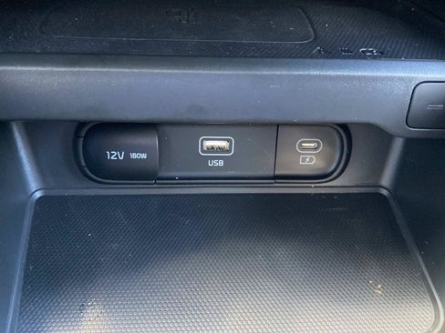 Used 2025 Kia Soul S FWD image 23