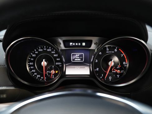 Used 2013 Mercedes-Benz SL 63 AMG image 34