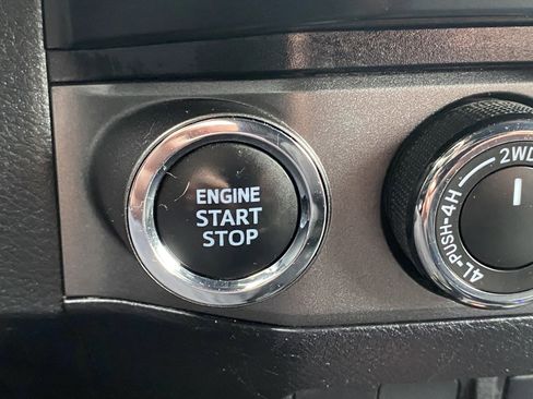 Used 2023 Toyota Tacoma TRD Off-Road image 30