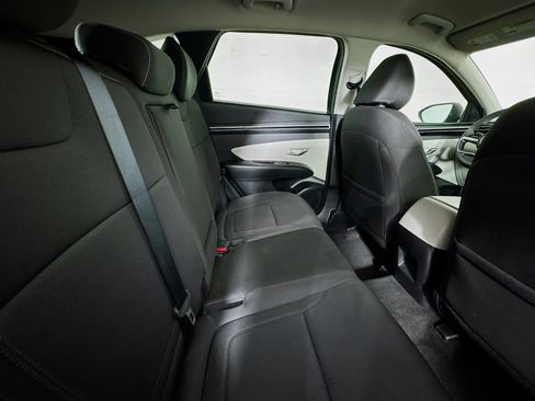 Used 2023 Hyundai Tucson SE FWD image 25