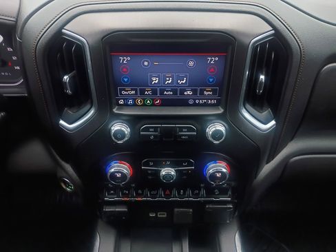 Used 2020 GMC Sierra 1500 AT4 w/ AT4 Premium Package image 4