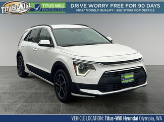 Used 2023 Kia Niro EX video 1