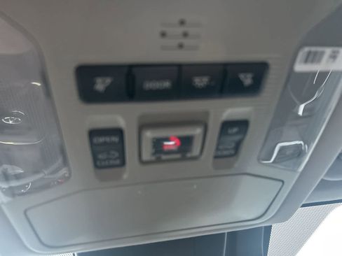 Used 2021 Toyota RAV4 XLE w/ Convenience Package image 46