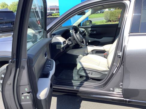 New 2026 Honda HR-V EX-L image 10