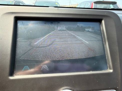 Used 2018 Chevrolet Equinox LT AWD/4WD image 17
