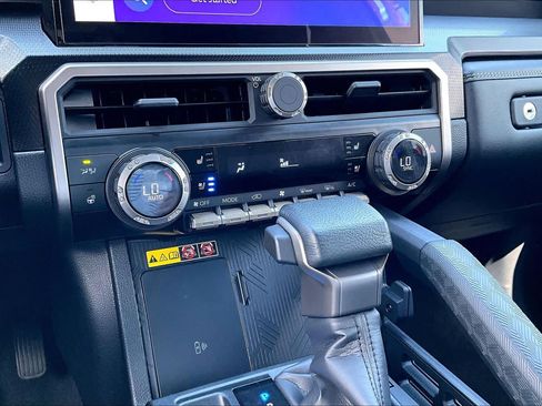 Used 2026 Toyota 4Runner Limited AWD/4WD image 35