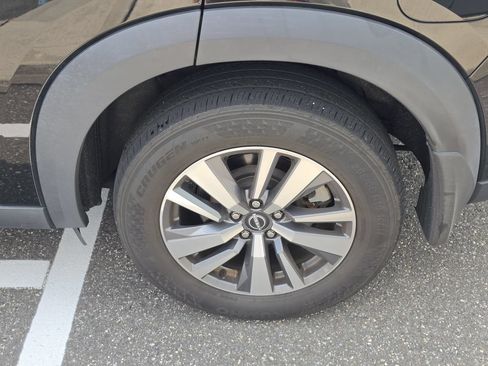 Certified 2023 Nissan Pathfinder SL AWD/4WD image 11