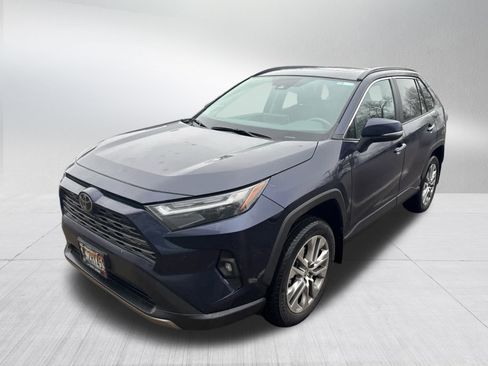 Used 2022 Toyota RAV4 Limited image 5