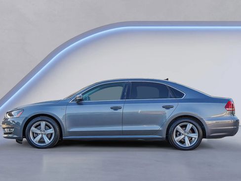 Used 2015 Volkswagen Passat 1.8T S image 15