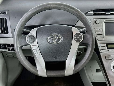 Used 2013 Toyota Prius Two FWD image 18