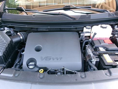 Used 2023 Chevrolet Traverse LT w/ LPO, Floor Liner Package AWD/4WD image 44
