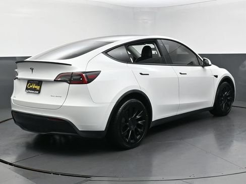 Used 2021 Tesla Model Y Long Range AWD/4WD image 4