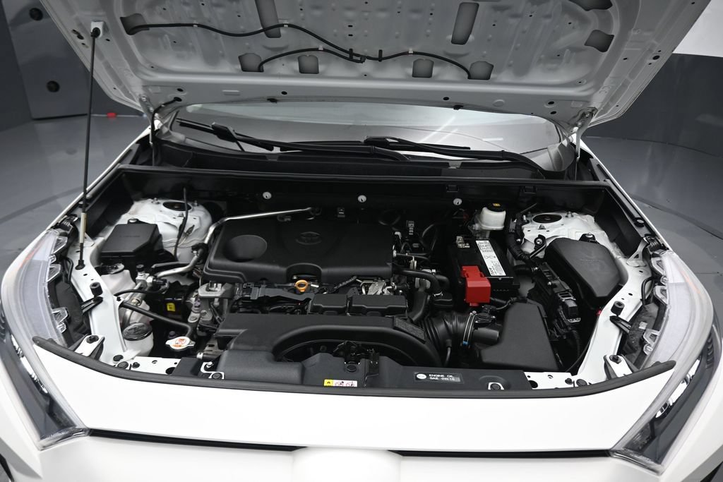 Used 2019 Toyota RAV4 LE FWD image 44