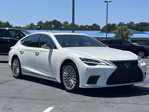 Used 2024 Lexus LS 500 RWD image 29
