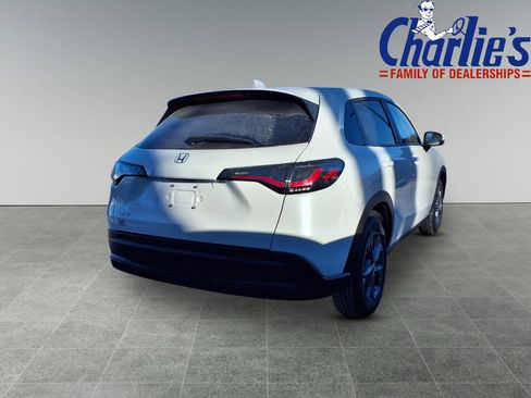 New 2026 Honda HR-V LX image 4