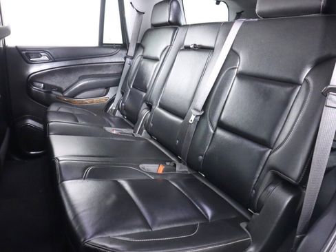Used 2019 Chevrolet Tahoe LT AWD/4WD image 32