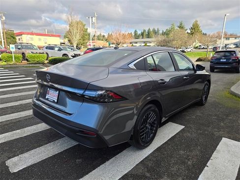New 2026 Nissan Sentra SV image 6