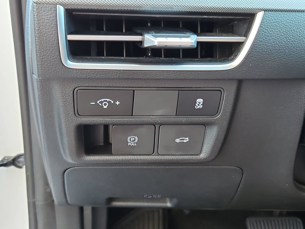 Used 2025 Hyundai Sonata SEL FWD image 13