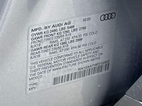 Used 2023 Audi Q5 2.0T Premium w/ Convenience Package AWD/4WD image 29