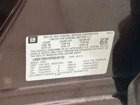 Used 2023 Buick Envision Avenir image 25