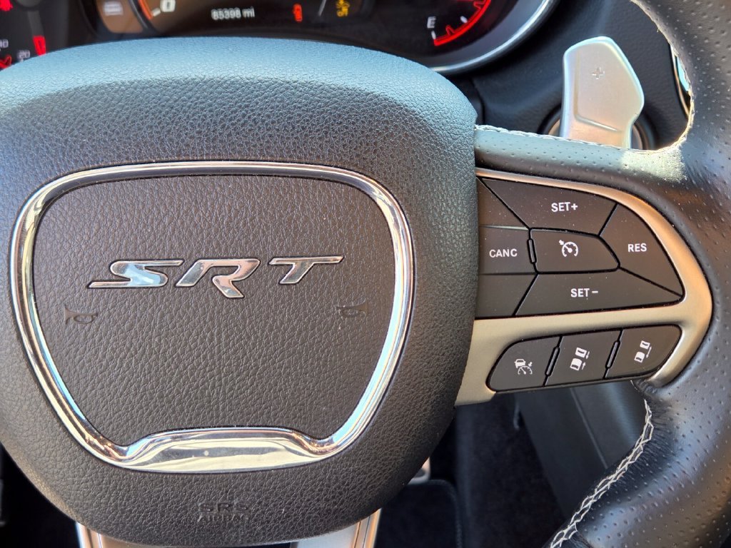 Used 2018 Dodge Durango SRT w/ Technology Group AWD/4WD image 29