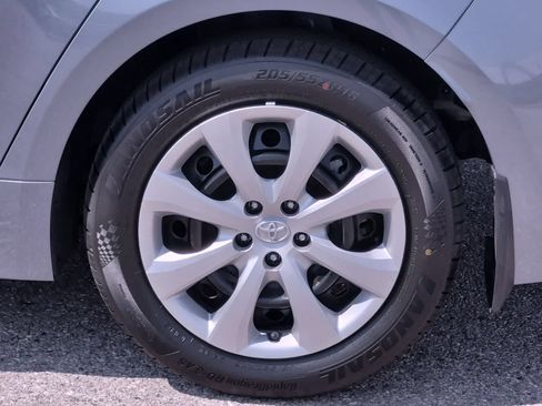 Used 2021 Toyota Corolla LE w/ Carpet Mat Package (TMS) FWD image 14
