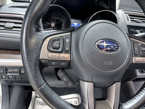 Used 2017 Subaru Outback 2.5i Limited image 23