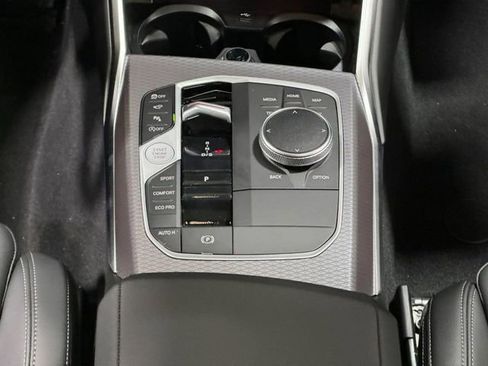 New 2026 BMW 330i xDrive Sedan w/ Premium Package AWD/4WD image 17