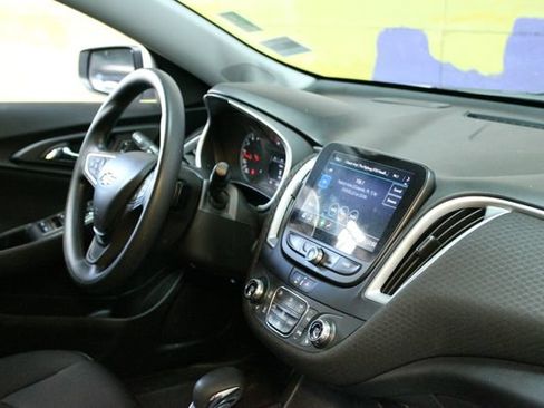 Used 2023 Chevrolet Malibu LT FWD image 10