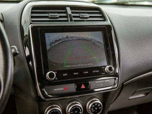 Used 2020 Mitsubishi Outlander Sport SE image 16